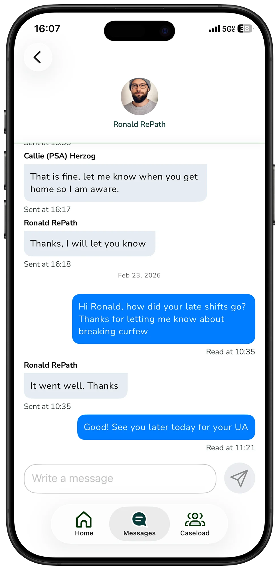 RePath chat between a pretrial officer and a participant on a phone